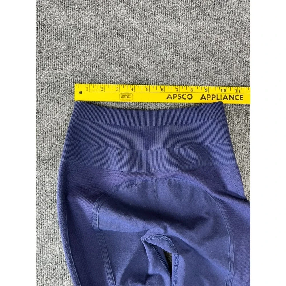 Lullulemon Womens Purple Leggings Yoga‎ Activewear Gym No size tag 2?